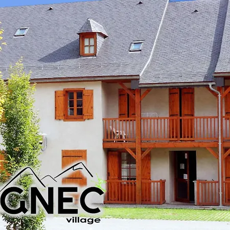 2 Pieces Pour 6 Personnes Avec Balcon Et Acces Piscine A Vignec, Proche Saint-lary-soulan - Fr-1-504-598 Apartment